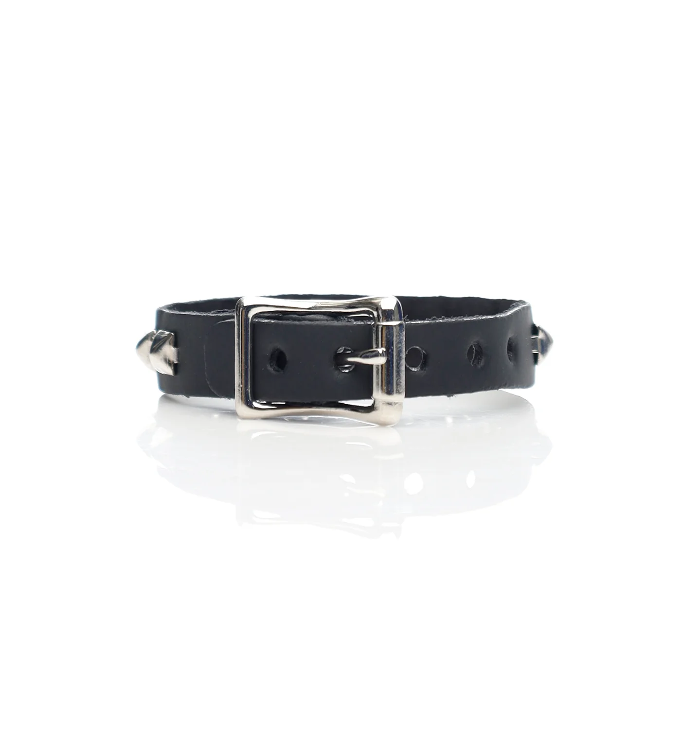 1 Row 1/4" Pyramid Buckle Bracelet 1/2" Wide, Black/Silver - Image 2