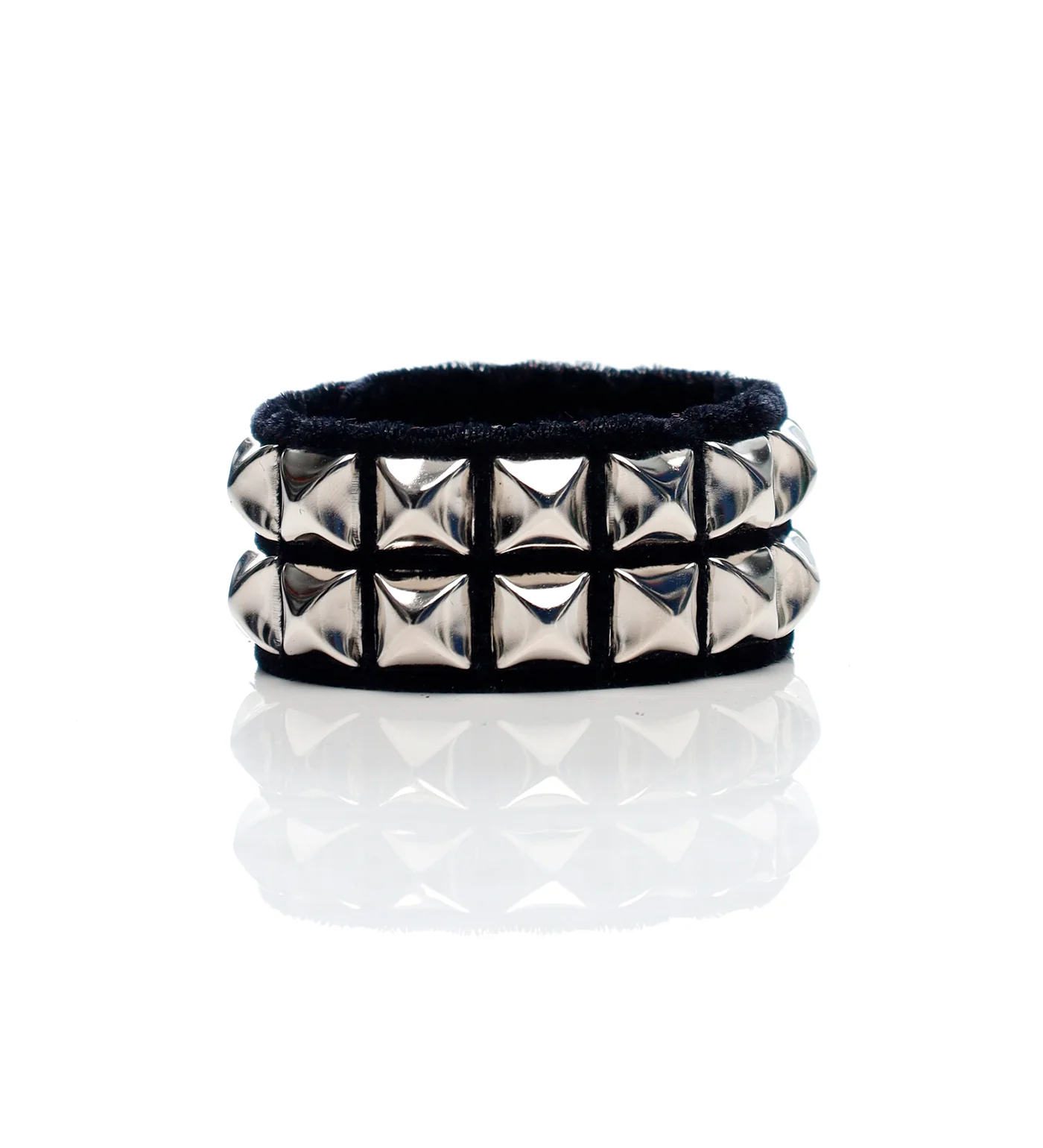 2 Row 1/2" Pyramid Snap Bracelet, Black Velvet