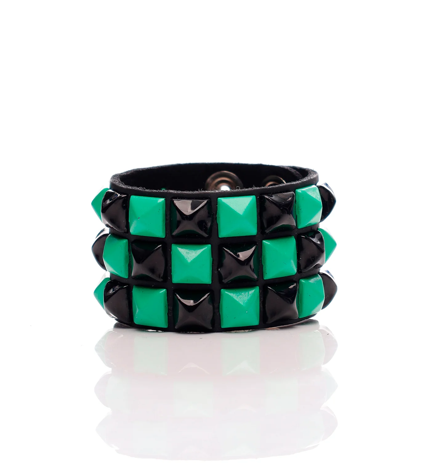 3 Row 1/2'' Pyramid Stud Snap Bracelet, Checkered Green/Black