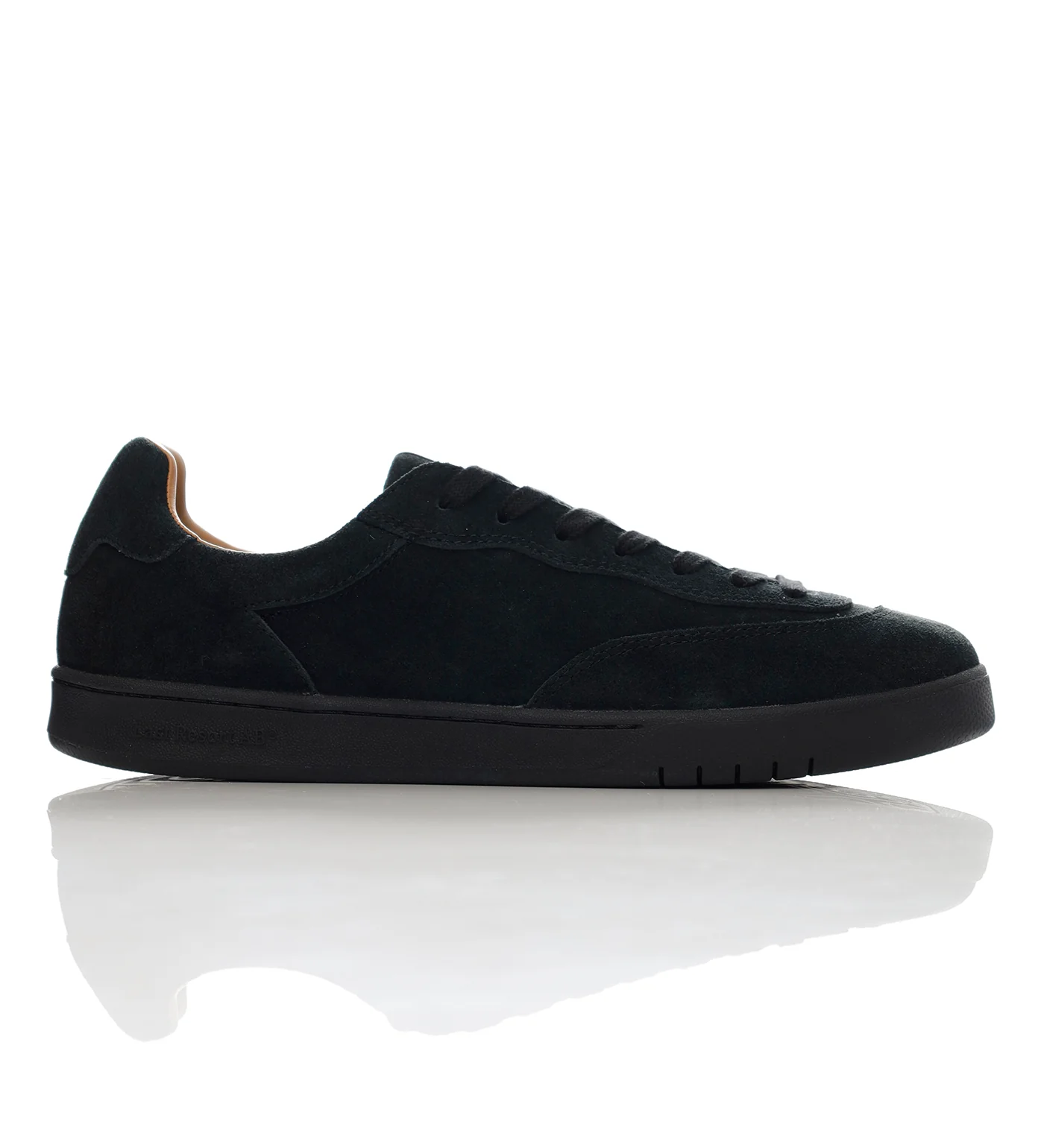 CM001 - Suede, Black/Black