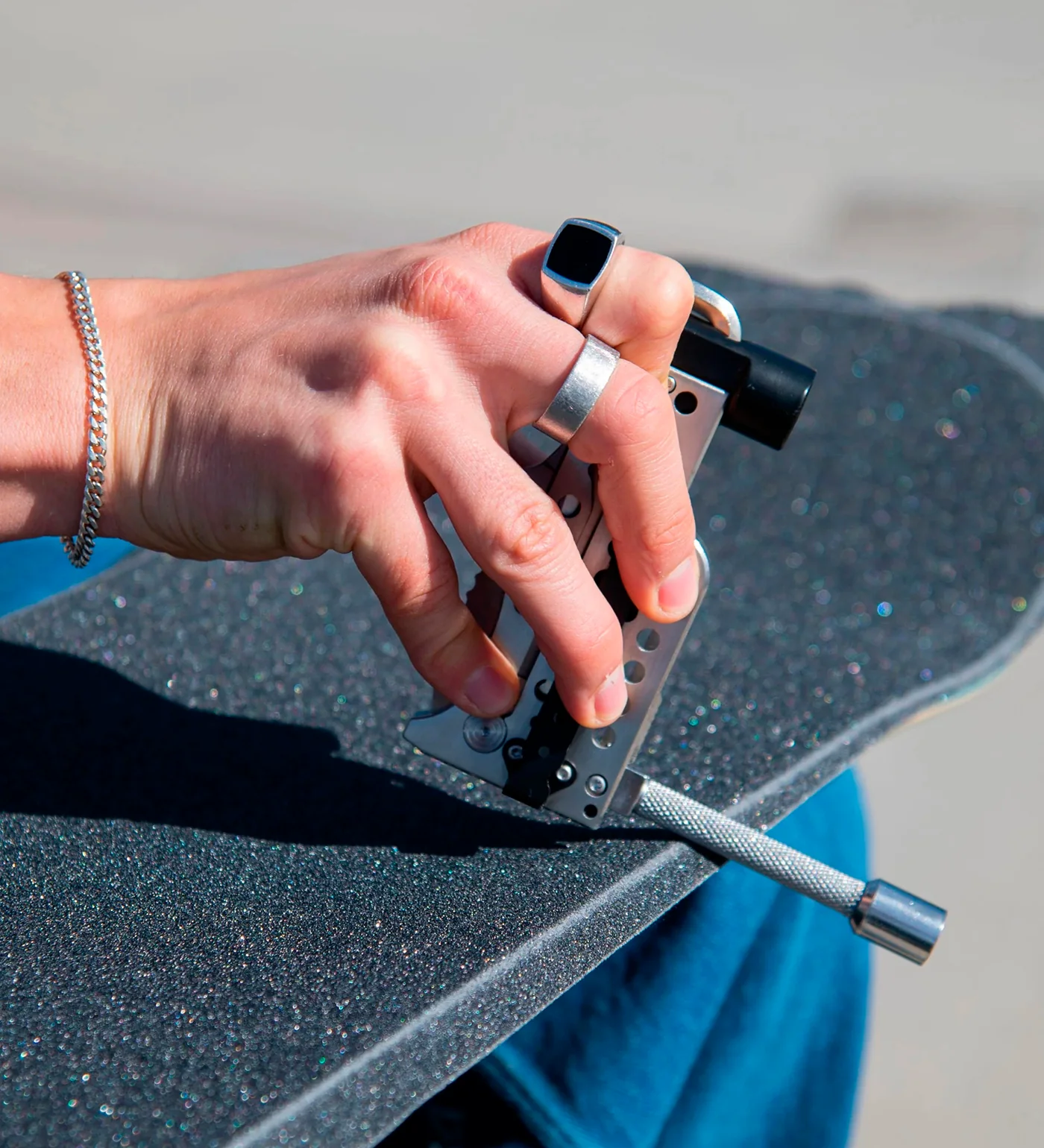 Nova Skate-Tool, Oil Spill - Image 3